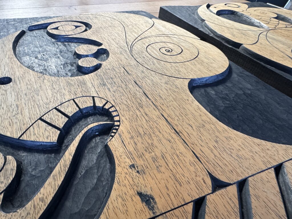 KUNST UND GUT 2025: Druckstock Manfred Degenhardt Detailaufnahme